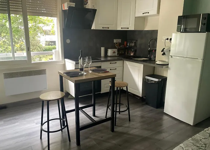 Agréable appartement au ponant 35 m2 Apartamento *